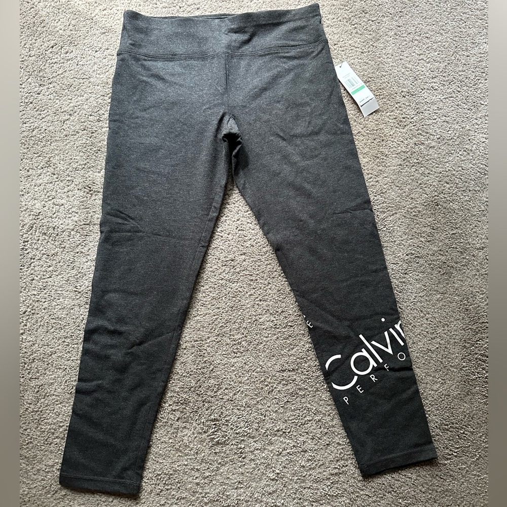 Calvin Klein 3/4 Leggings - Size L